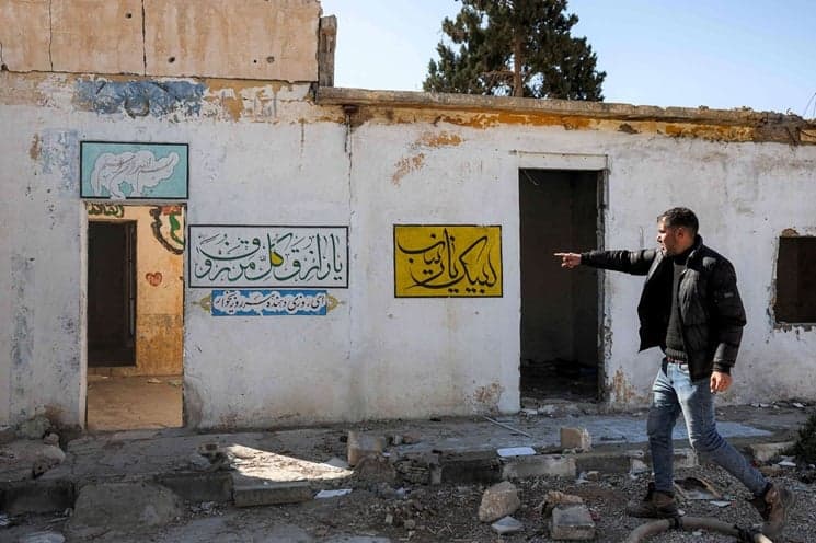 تفاصيل الانسحاب الإيراني المفاجئ من سوريا قبل سقوط الأسد