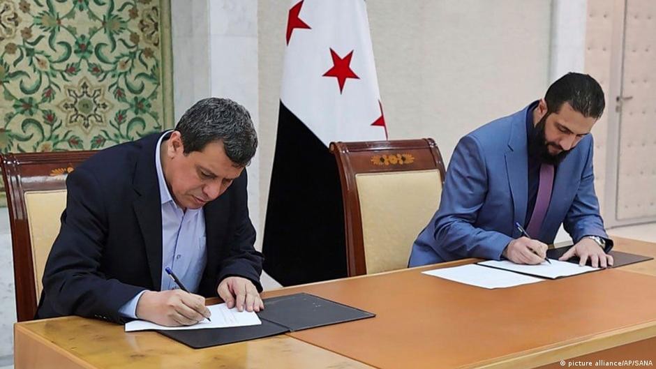 حل قسد واندماجها في الدولة السورية: ترحيب دولي واسع وخطوة نحو وحدة سوريا