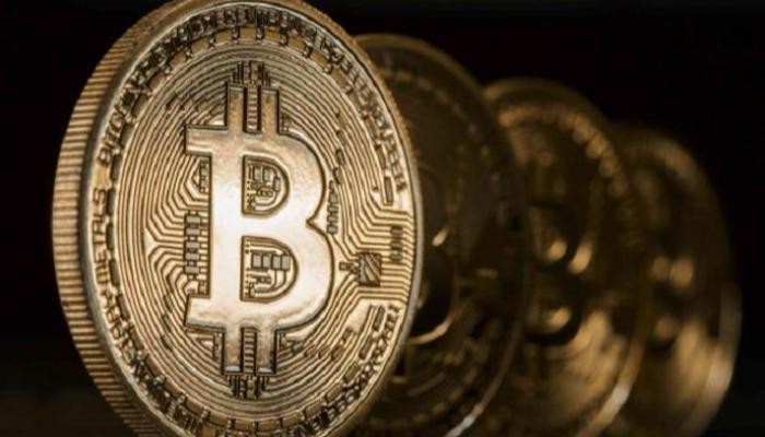 بيتكوين تسجل أطول سلسلة انخفاضات منذ سبع سنوات